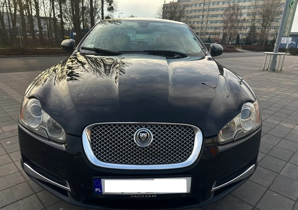 Jaguar XF cena 39900 przebieg: 217000, rok produkcji 2011 z Poznań małe 379